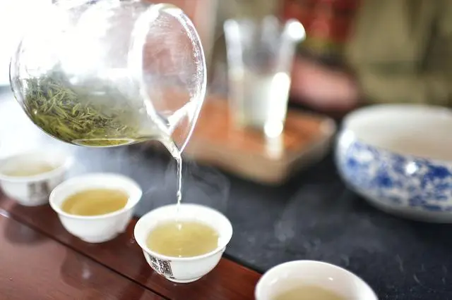 喝什么茶能使身体健康_喝茶能养身吗_喝茶能强身健体吗